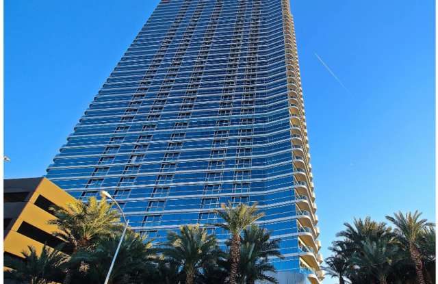 Experience elevated high-rise living at The Martin. Gallery 3