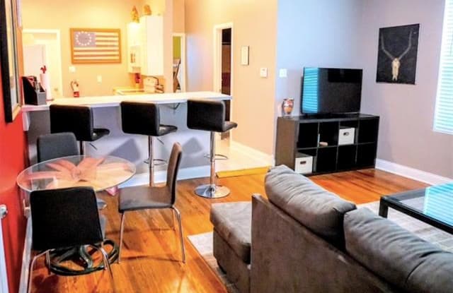 1704 S Akard Street - 1704 South Akard Street, Dallas, TX 75215