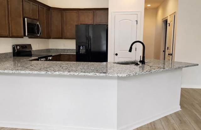 23661 Sweetbriar Ct Gallery 3