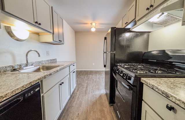 Warren Woods Apartments photos photos