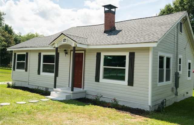 205 Mara Street - 205 Mara Street, Carrollton, GA 30117