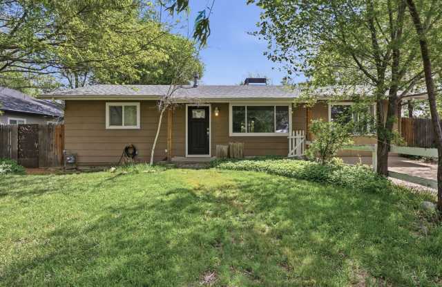 3015 Meadow Lane photos photos