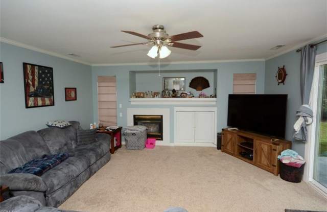 Spacious 2,060 sq ft, two-story home for rent in South Chesapeake featuring 4 bedrooms and 2.5 bathrooms! Gallery 3