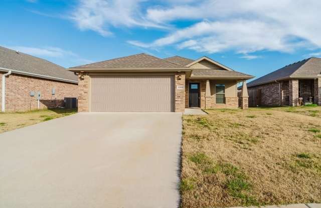 6100  NW Silas  ST photos photos