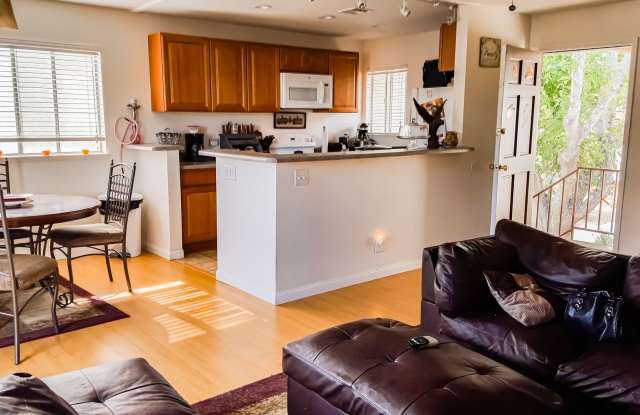 2365 Canfield photos photos