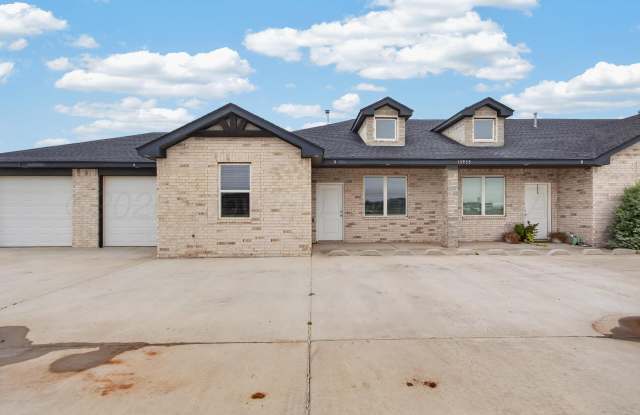 13933 PERIWINKLE UNIT A Drive Gallery 1