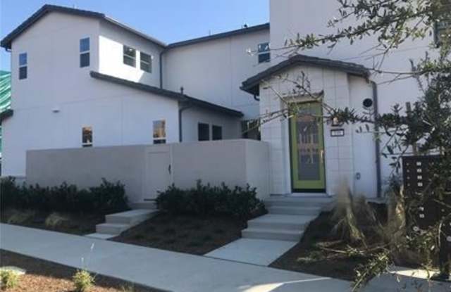 233 Frame - 233 Frame, Irvine, CA 92618
