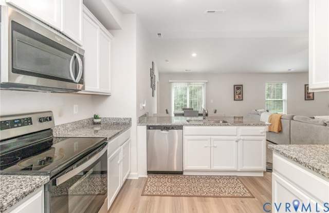 7903 Honeybee Court Gallery 4