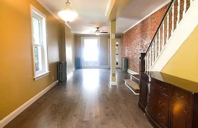 Bright updated 2 bed 1 bath (with heated floors) and private outdoor space! photos photos