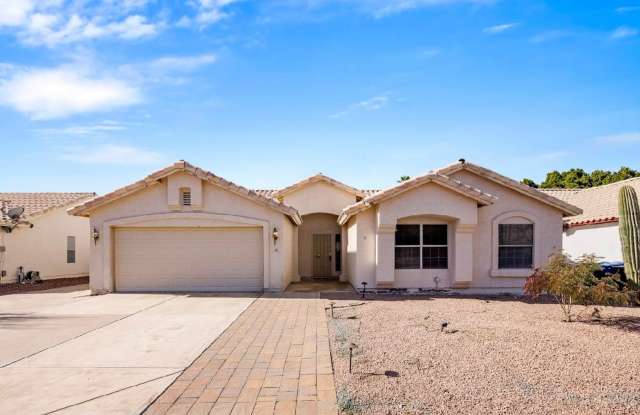 AVAILABLE NOW IN MESA RED MOUNTAIN AREA photos photos