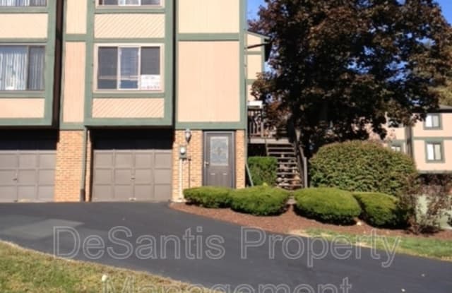 114 Serendipity Drive - 114 Serendipity Drive, Carnot-Moon, PA 15108