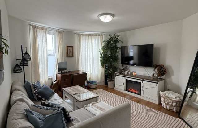 861 E 1st photos photos