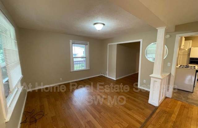1440 E. McDaniel Gallery 2