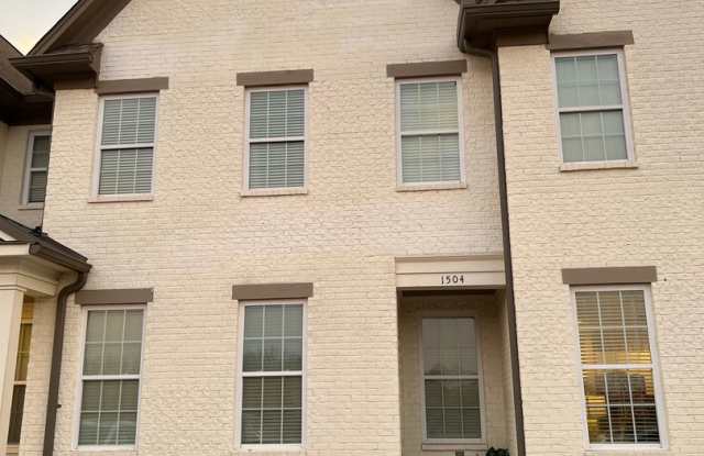 3 Bedroom, 3.5 Bath Fully Furnished photos photos