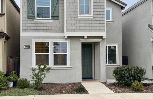 Adorable Home Available in Rancho Cordova! - 3253 Tysley Way, Rancho Cordova, CA 95670