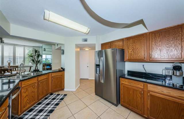 6081 BAHIA DEL MAR Circle Gallery 4