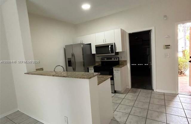 2167 Madeira Dr photos photos