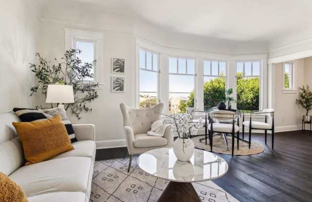 1235 Oak St photos photos