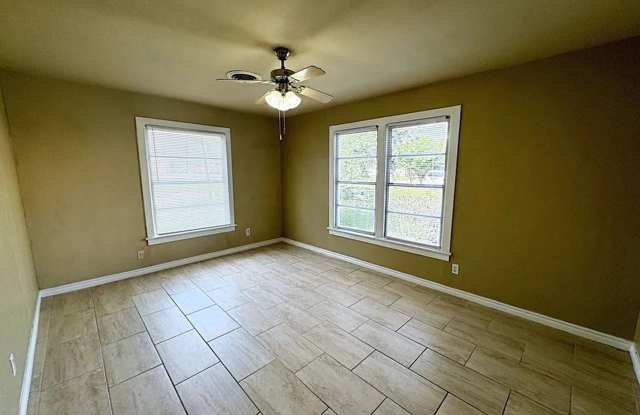 House For Rent 2672 Liberty St, Beaumont, TX 77702 Gallery 4