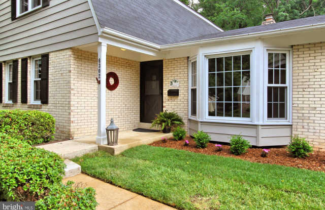 6302 BRIDGETON COURT Gallery 2