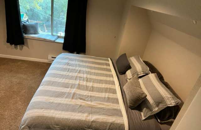 4063 Uniontown Road photos photos
