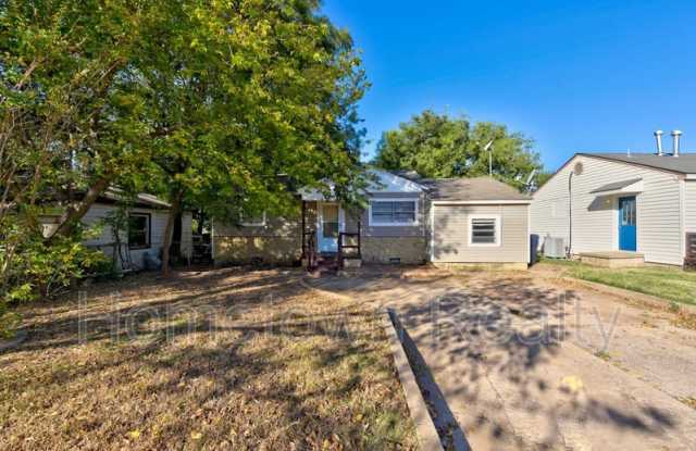 9809 N McKinley Avenue Gallery 2