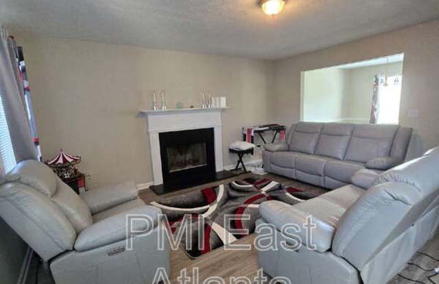 70 Desota Drive Gallery 3
