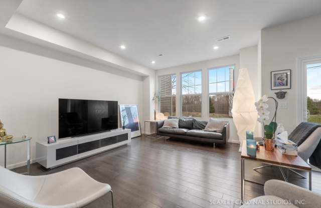 515 Watercress Drive Gallery 4