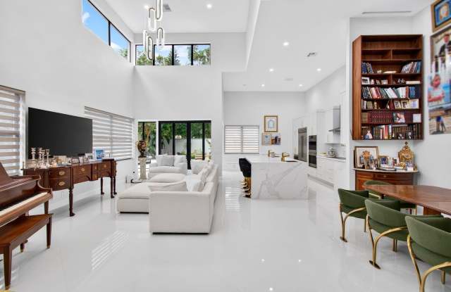 2478 NW 66th Drive Gallery 1