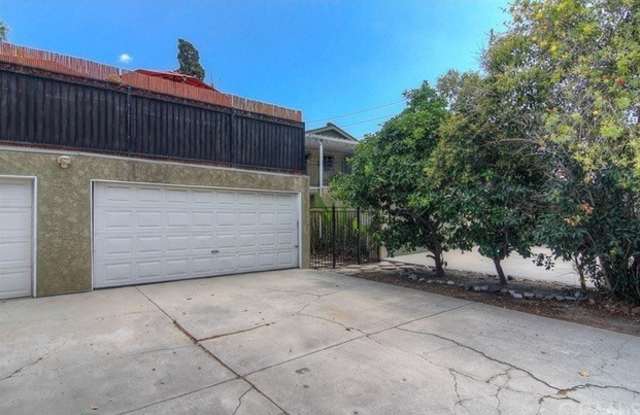 3317 Brayton Avenue Gallery 2