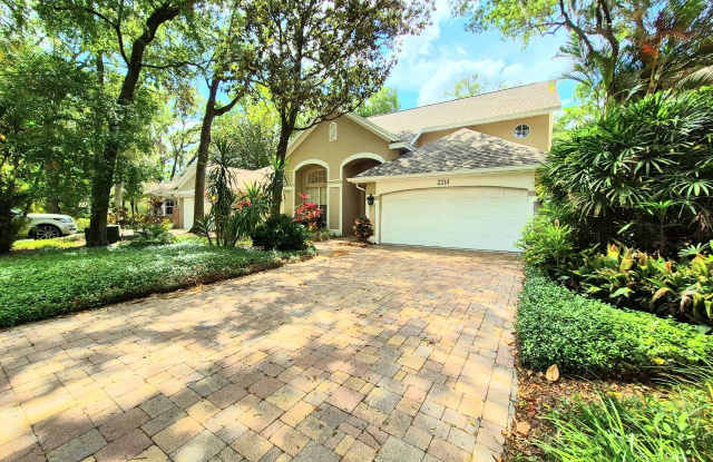 2214 Green Oaks Ln photos photos