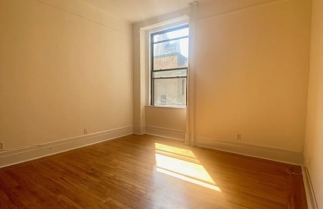 214 W 16th Street - 214 West 16th Street, New York City, NY 10011