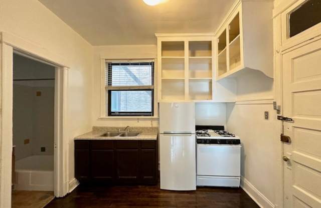 3118 Schubert Gallery 2