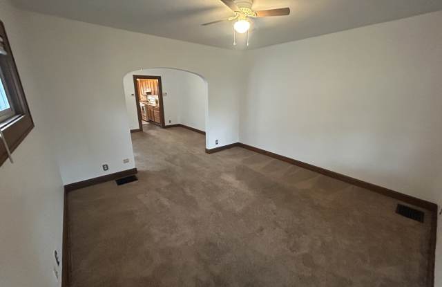 4126 Boulevard Pl Gallery 4