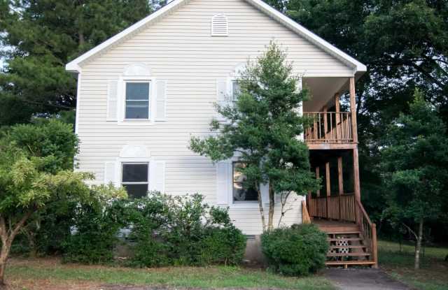 4/2 apartment off of Milledge photos photos