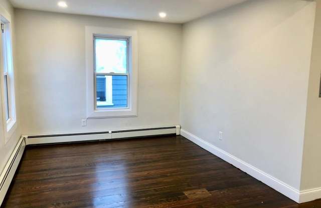 91 Burrell Street Gallery 2