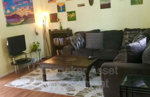 3215 Whimsical Place Gallery 2