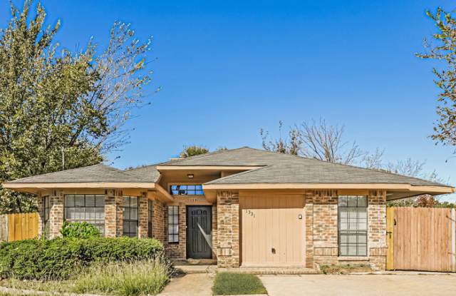 1331 Glencliff Court - 1331 Glencliff Court, Dallas, TX 75217 1331 Glencliff Court - 1331 Glencliff Court, Dallas, TX 75217