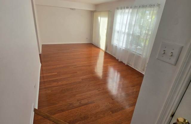 1327 Sugar Court Gallery 2