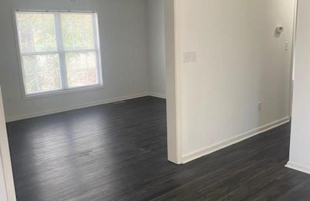 502 Turner Street Gallery 3