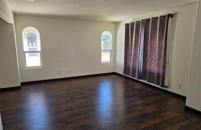 10627 Amestoy Avenue Gallery 3