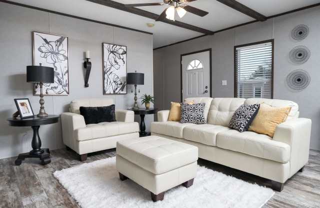 1800 N Live Oak St #69 photos photos
