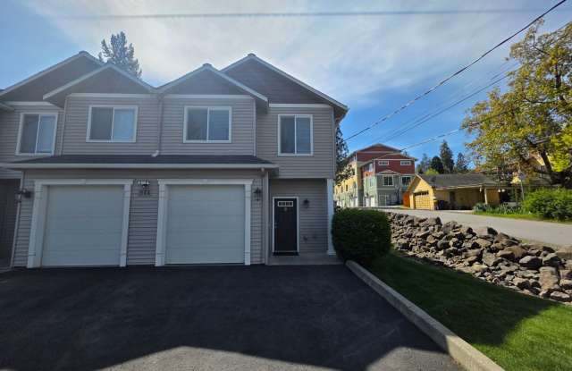 Beautifully Remodeled townhome on the south hill photos photos