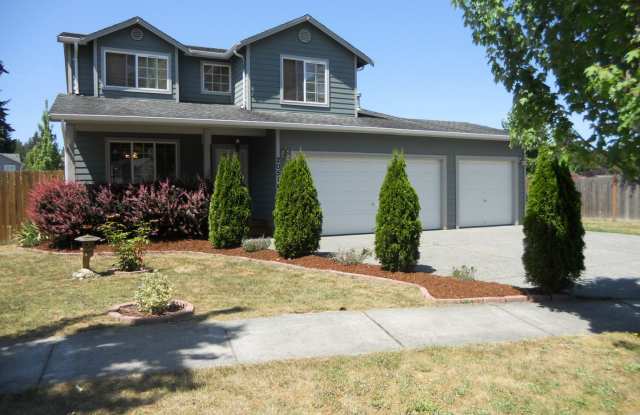 Charming Arlington Home with Spacious 3-Car Garage photos photos