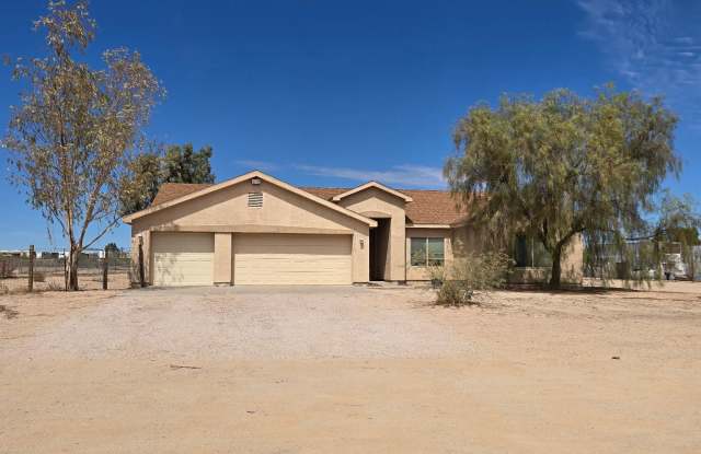 37628 West Elwood Street Gallery 1
