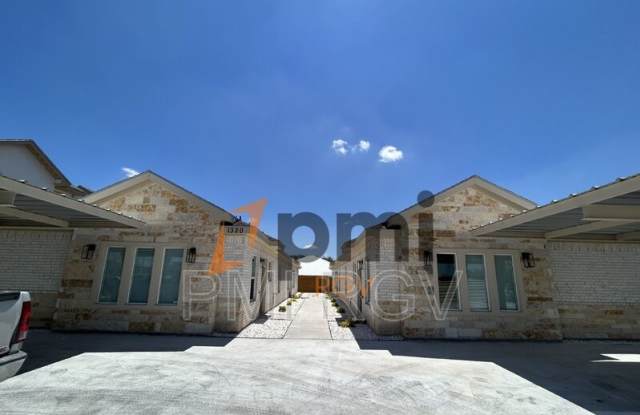 1320 N Mccoll Rd - 1320 North McColl Road, McAllen, TX 78501