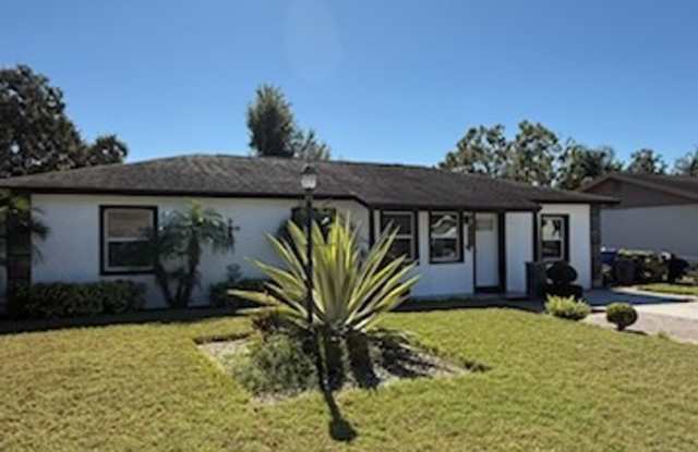 Beautiful 3BR 2BA Home w/ Fenced Yard in Tampa photos photos
