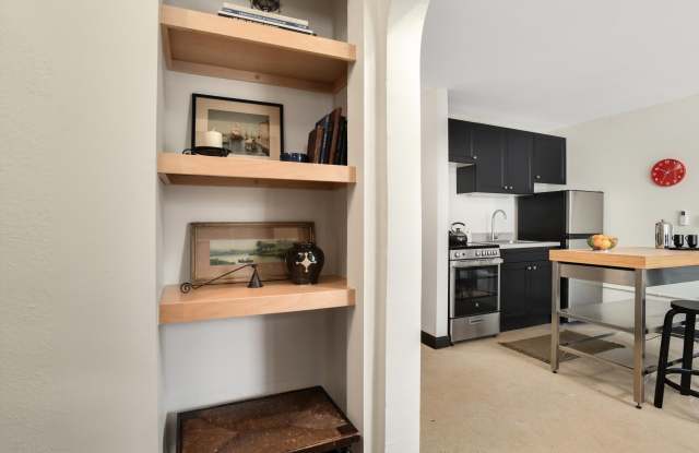 646 Hazelwood Gallery 2