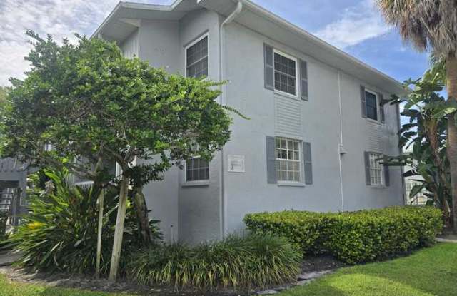 4922 West Gandy Boulevard Gallery 1