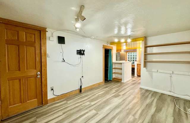 6601 1/2 N Navin Ave Unit A Gallery 4